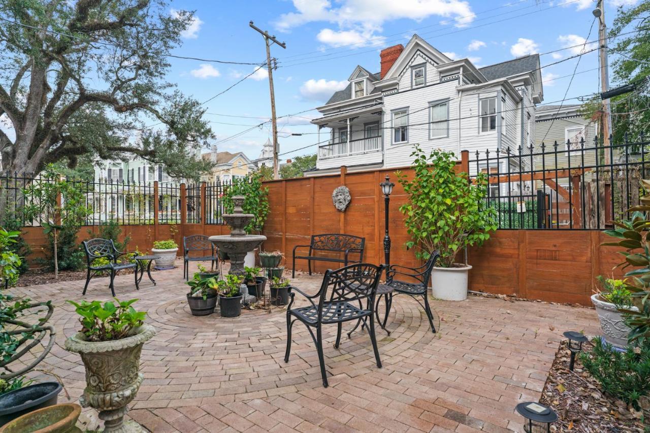 Amethyst Garden Bed & Breakfast Савана Екстериор снимка