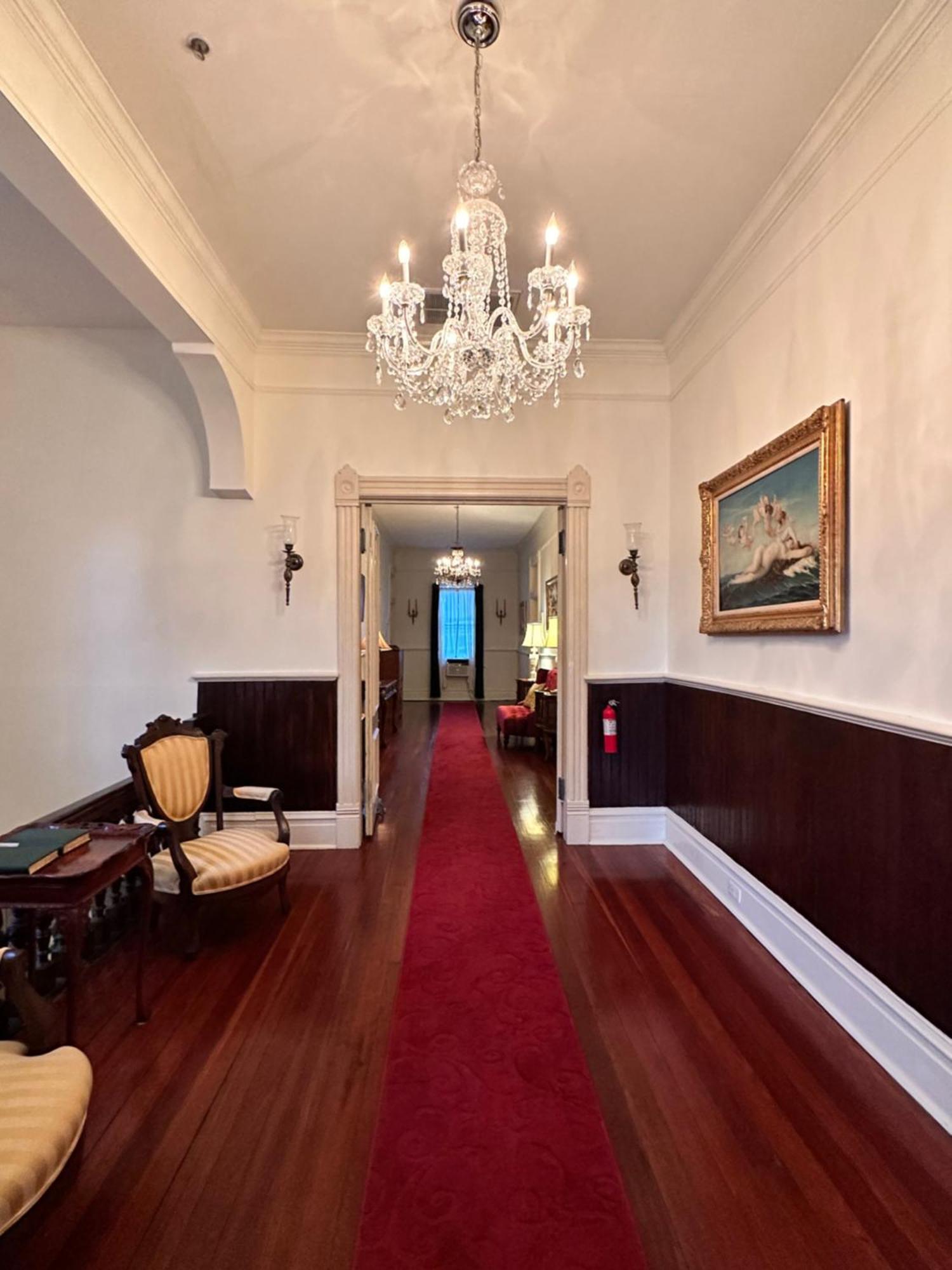 Amethyst Garden Bed & Breakfast Савана Екстериор снимка