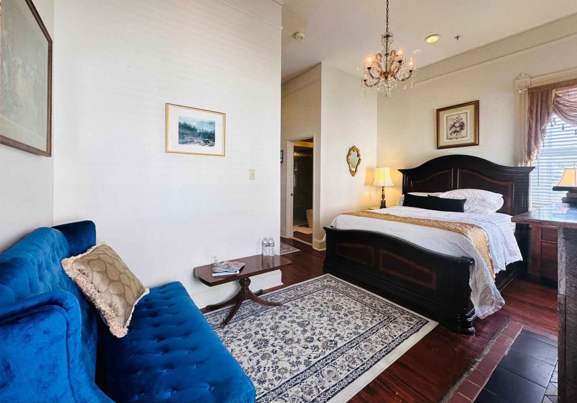 Amethyst Garden Bed & Breakfast Савана Екстериор снимка